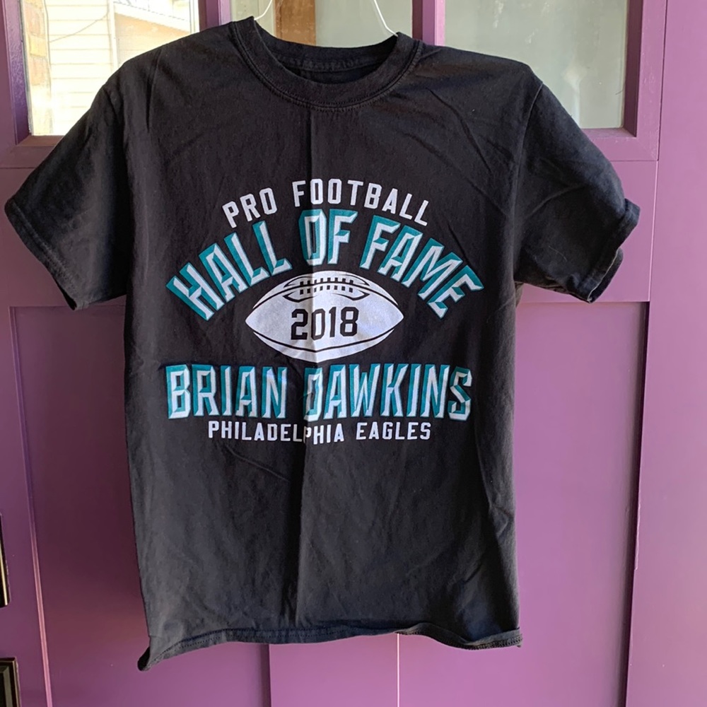Mens small Brian Dawkins Hall Of Fame short sleeve Pro Football HOF shirt